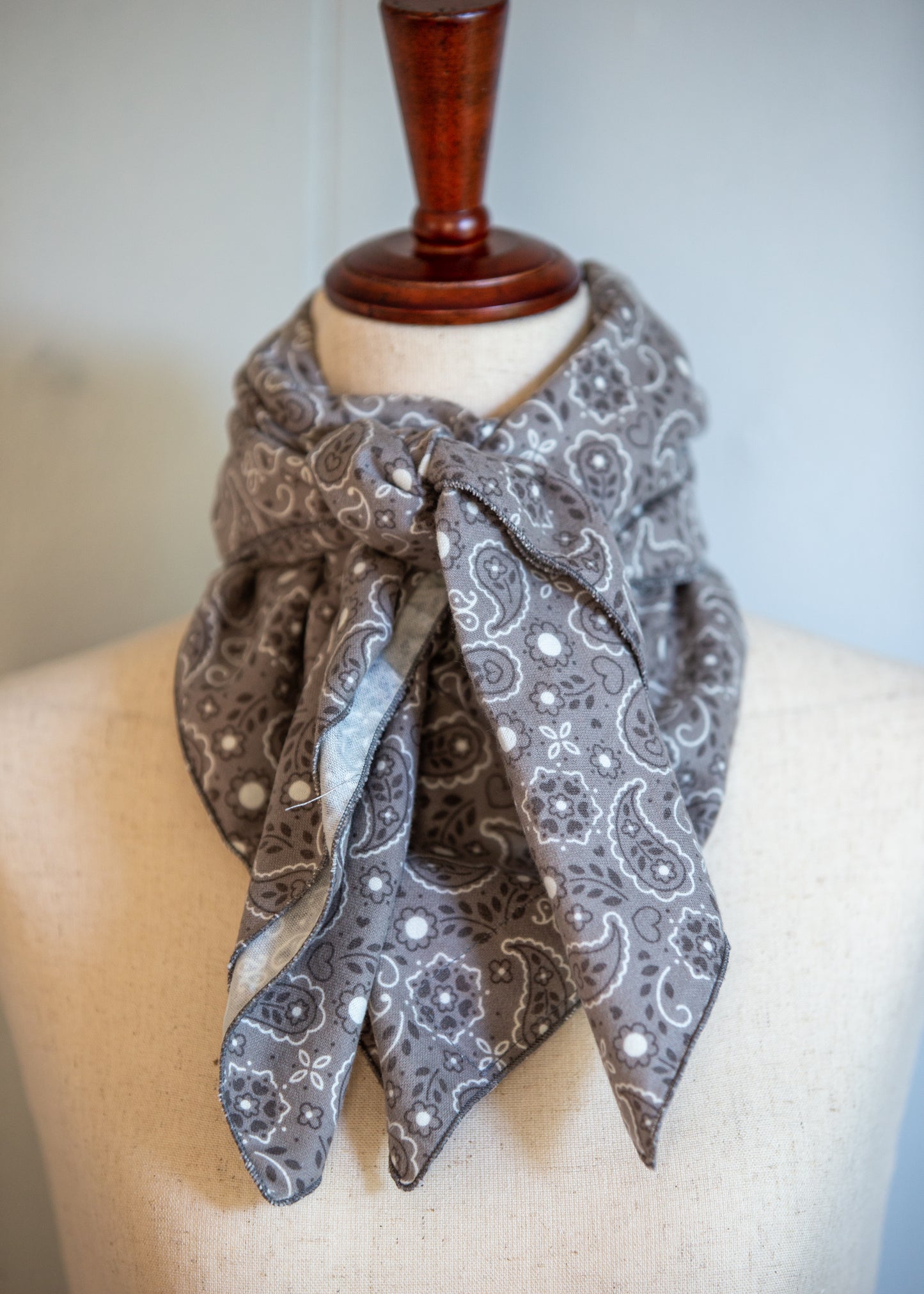 Wild Rag - 100% Cotton - Grey Paisley